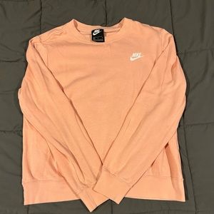 NIKE crewneck size: Medium